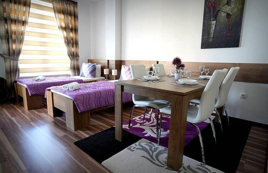 Serbona apartment Kladovo Bagian luar foto
